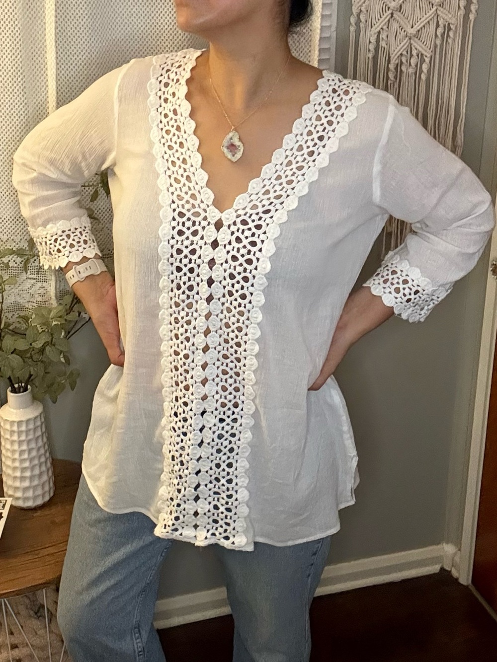 Raviya Cream Lace Detail Tunic